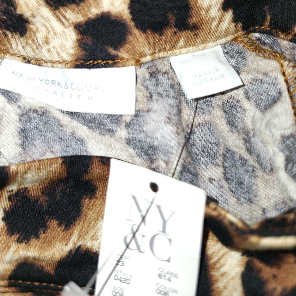 NY&C Leopard Cold Shoulder Dress - Picture 5 of 5